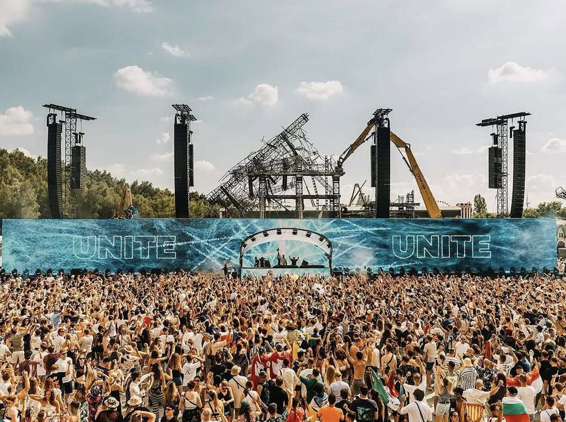 Four Tet, Eric Prydz, Nina Kraviz, and More to Play Tomorrowland